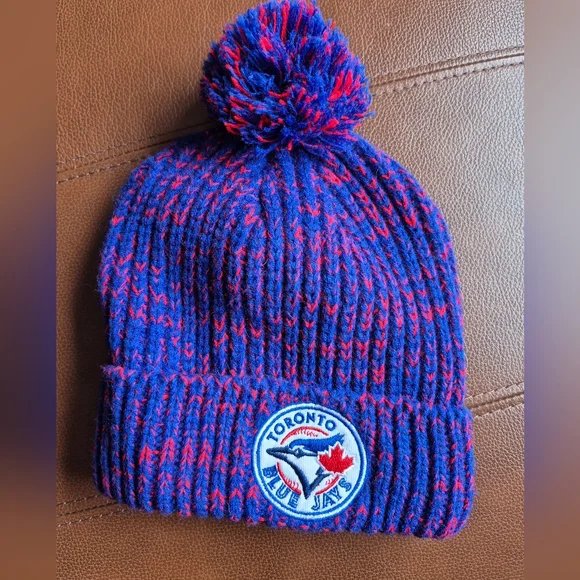Toque - Picture 1 of 3